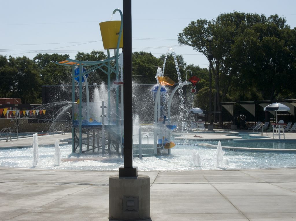 Richardson Heights Aquatic Center