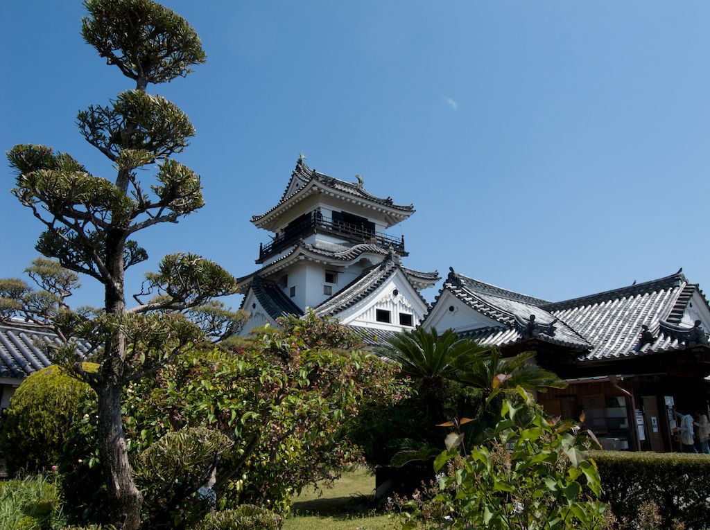 Kochi Castle is an Original Feudal-Era Castle in Kochi Japan. Kochi Castle in the City of Kochi on the Japanese island of Shikoku stands as one of the few original feudal-era castles remaining in Japan. Kochi Castle still has its original gates, storehouses and donjon, all made of stone foundations and wood structures. 