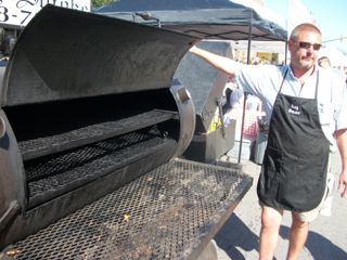 holy-smoke-bbq-trailer-trays